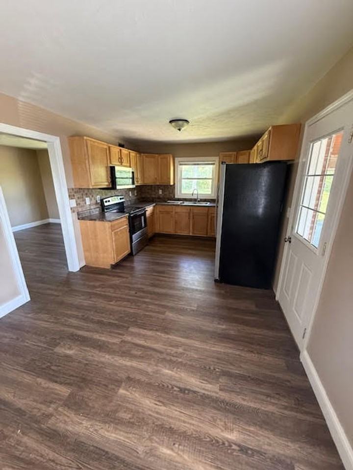 3313 Burnstine Rd - Photo 5 of 14