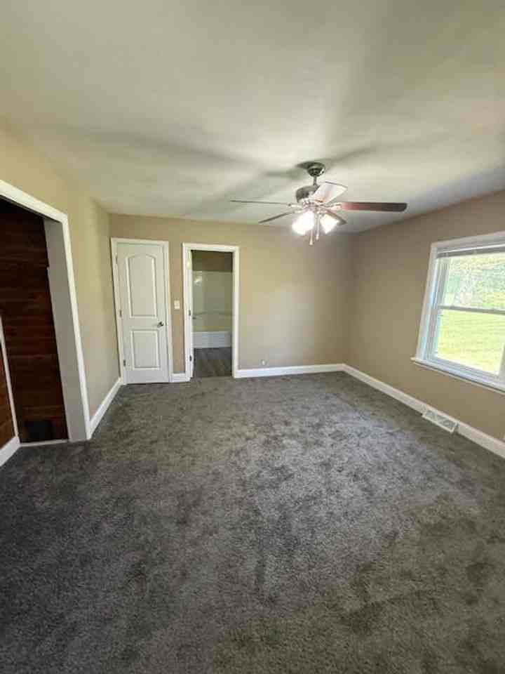 3313 Burnstine Rd - Photo 7 of 14