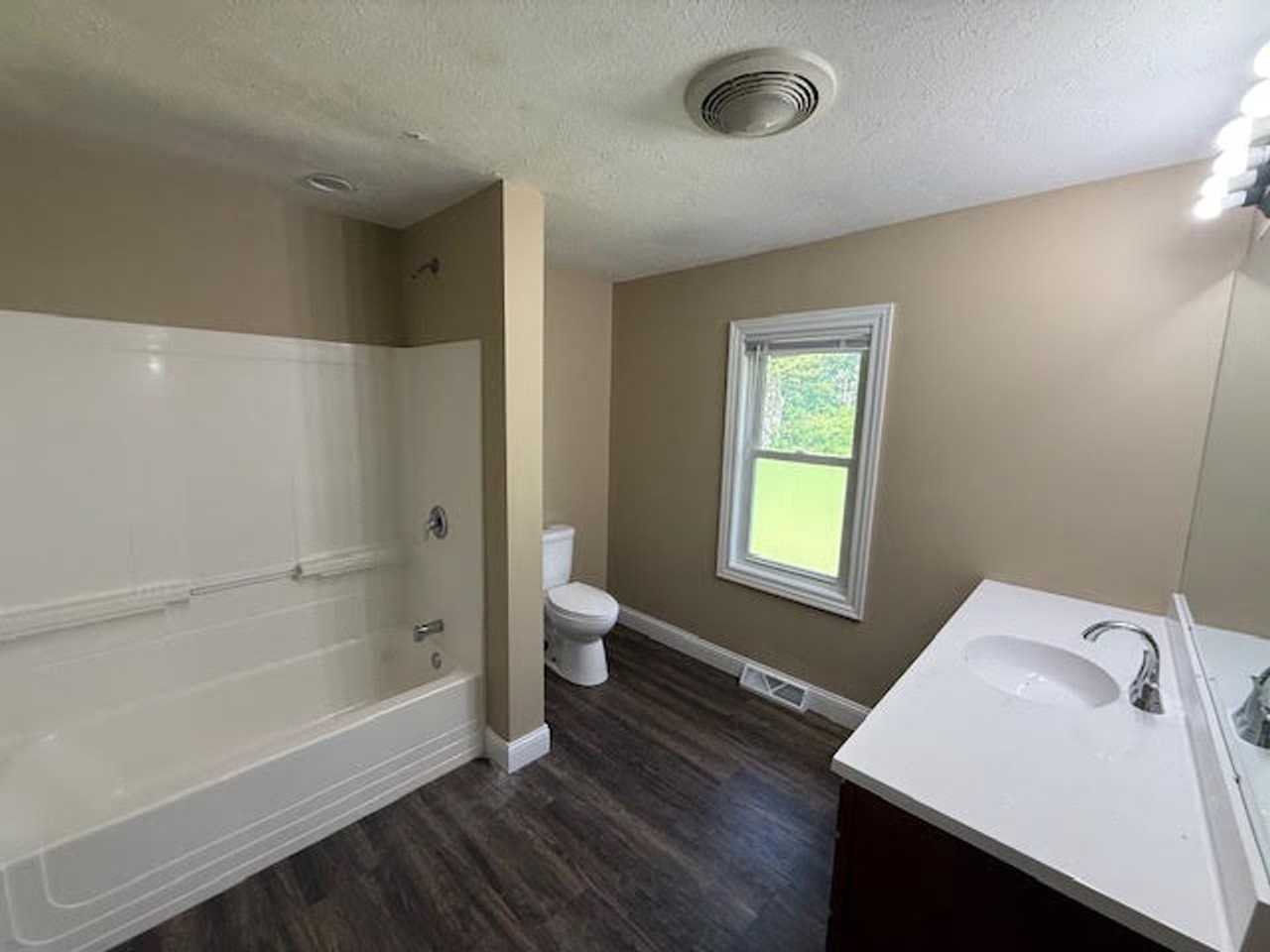 3313 Burnstine Rd - Photo 7 of 14