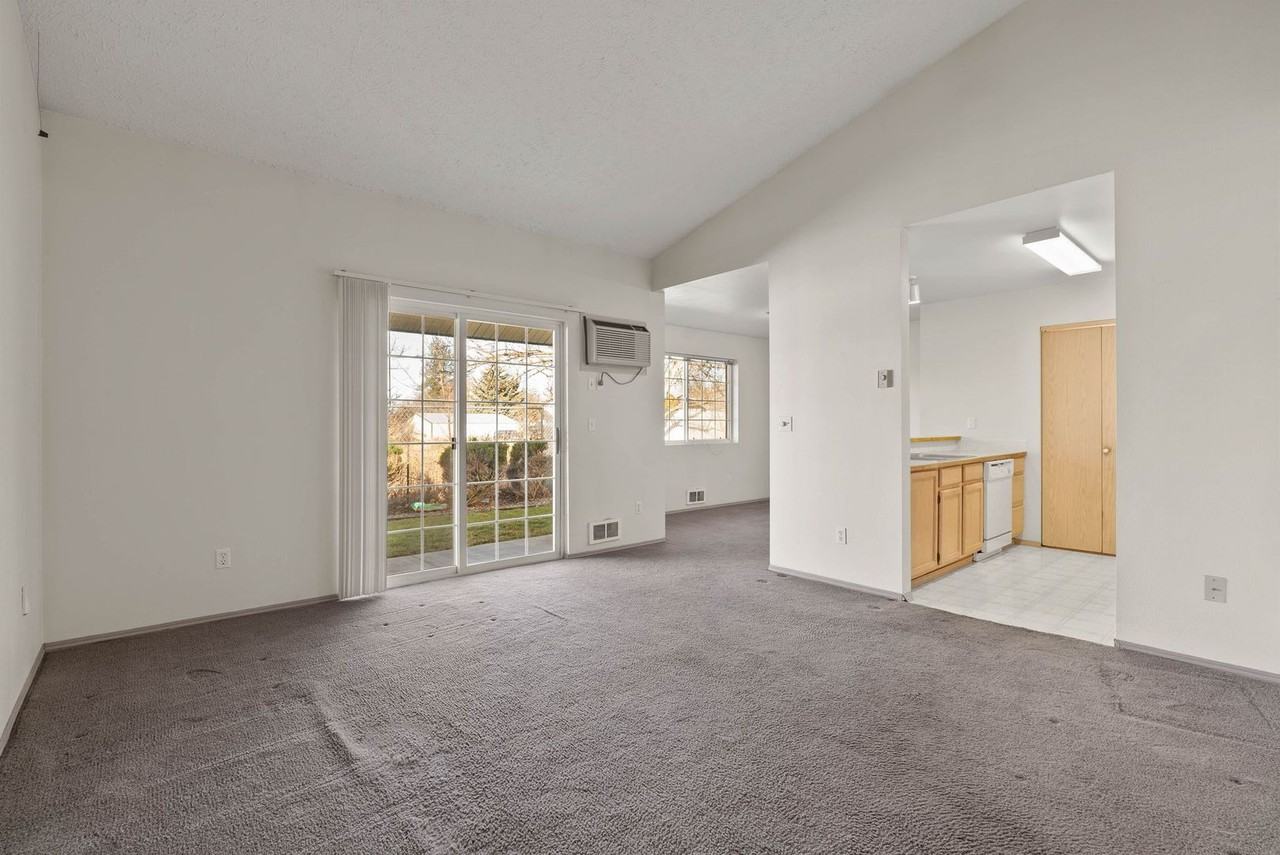 Sheffield Court - Photo 3 of 19