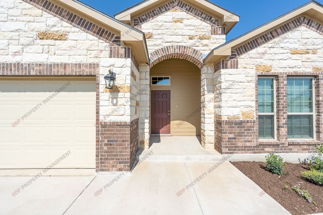 10206 Eaglefire Dr - Photo 3 of 26