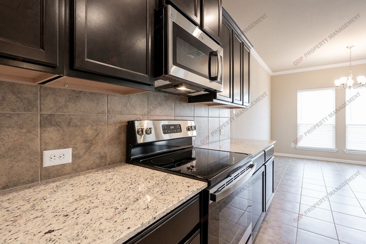 10206 Eaglefire Dr - Photo 6 of 26