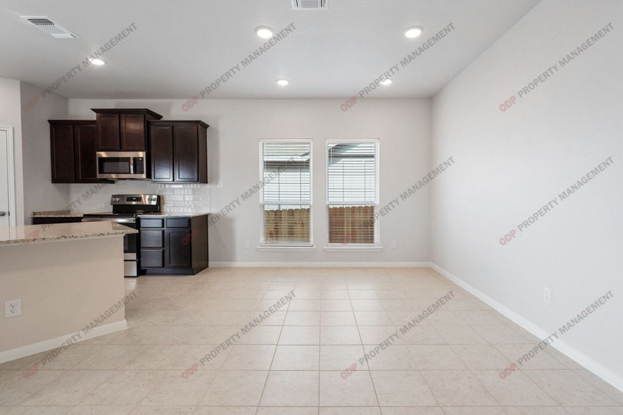 2221 Chia Ct - Photo 5 of 25