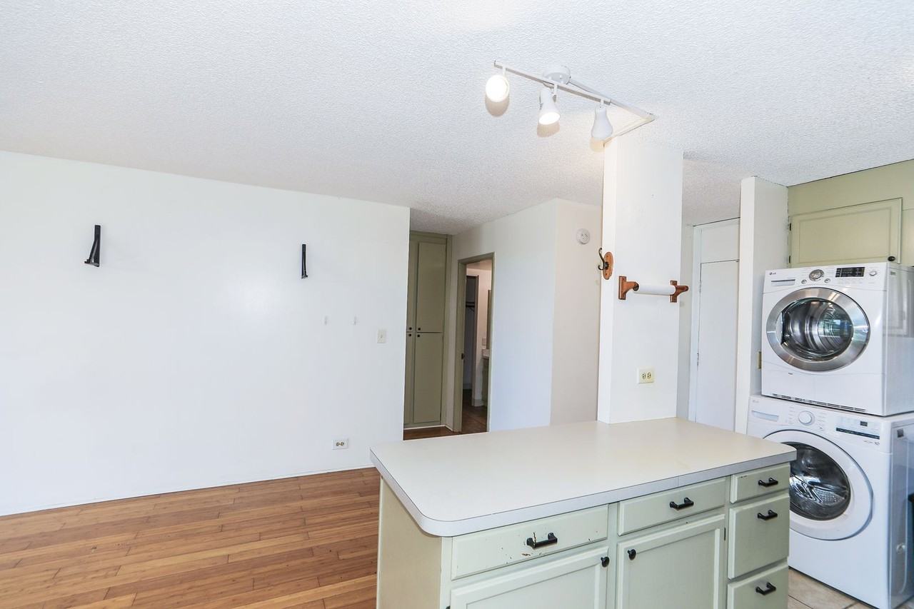 1830 Wilikina Dr - Photo 4 of 19