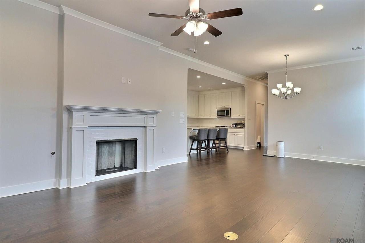 14117 Village Square Ave - Photo 3 of 17