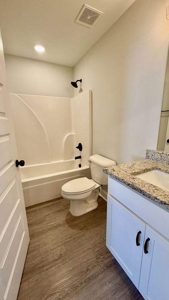 1158 Shaylee Dr - Photo 4 of 10