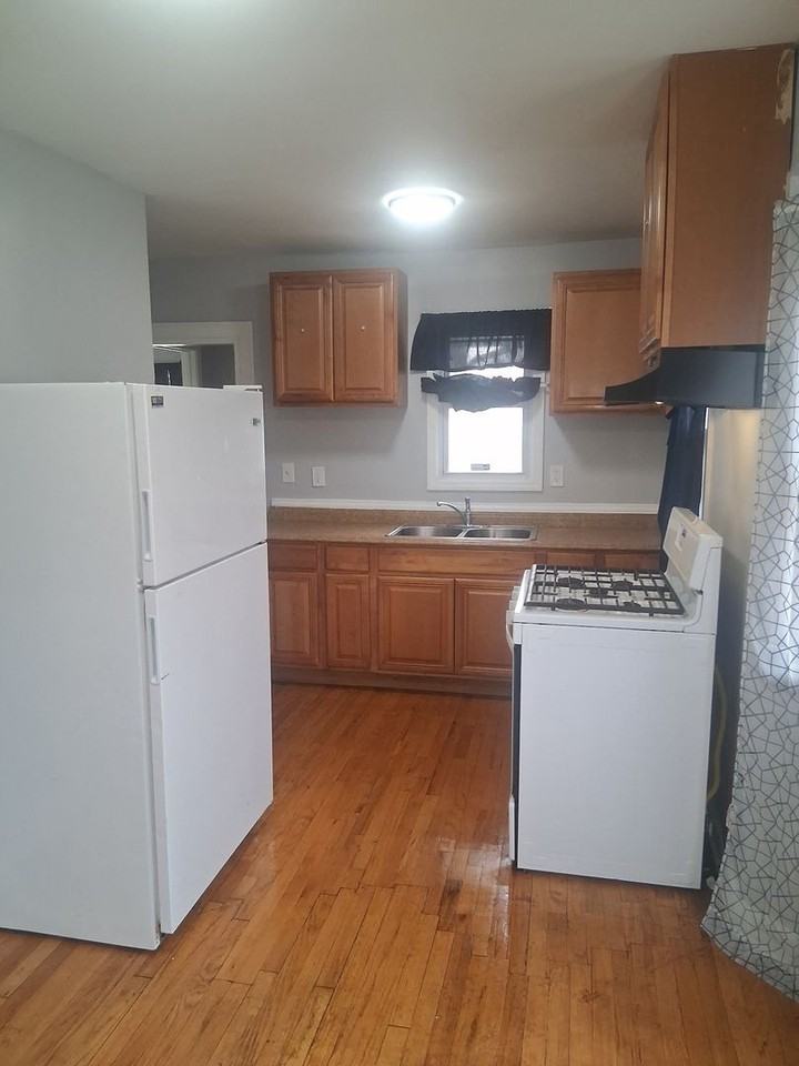 310 Garfield St - Photo 3 of 11