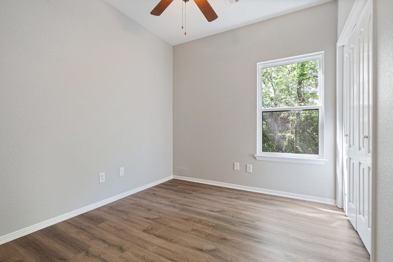 Huntsville Heights - Photo 6 of 20