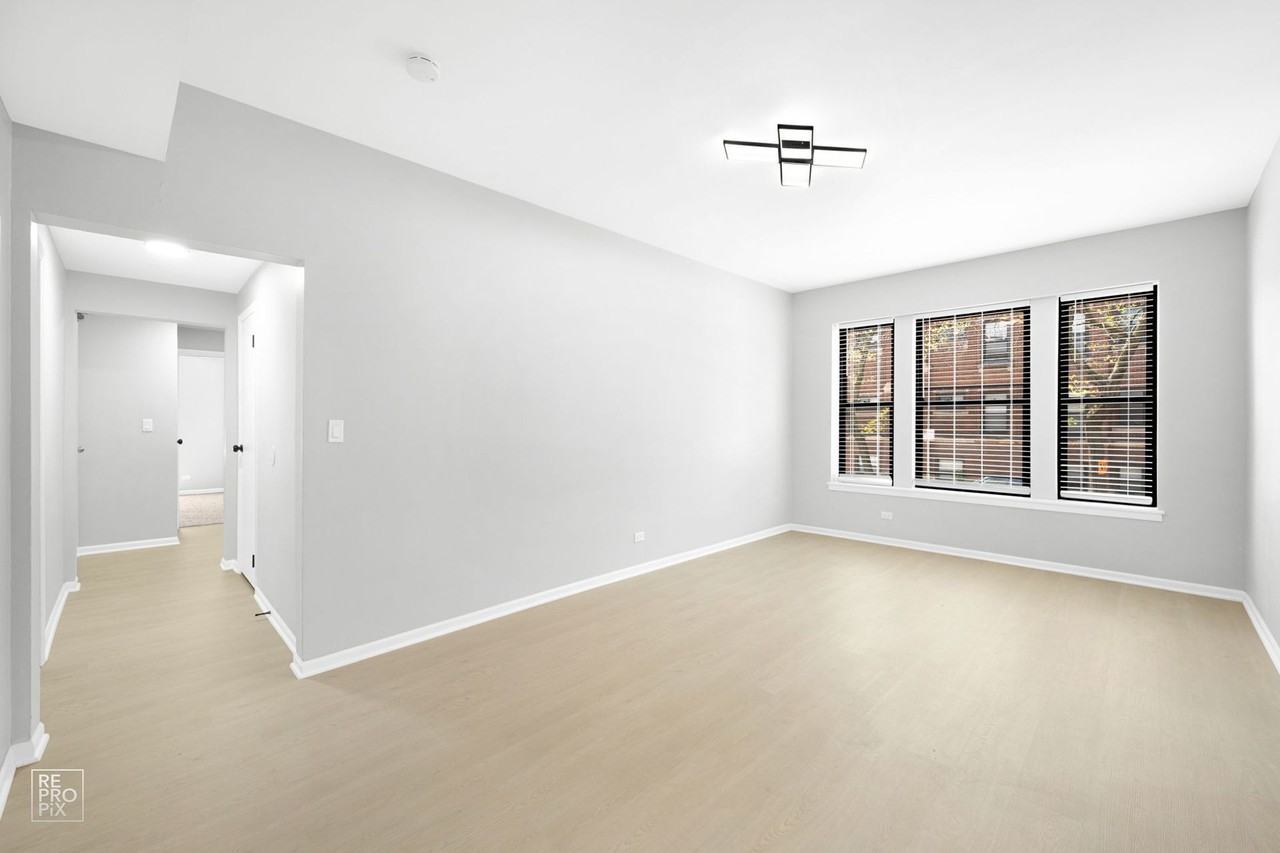 5047 S Champlain Ave 634 E 51st St Chicago, IL 60615 - Photo 3 of 50