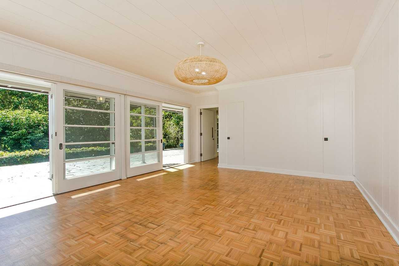 3125 Huelani Pl - Photo 4 of 33