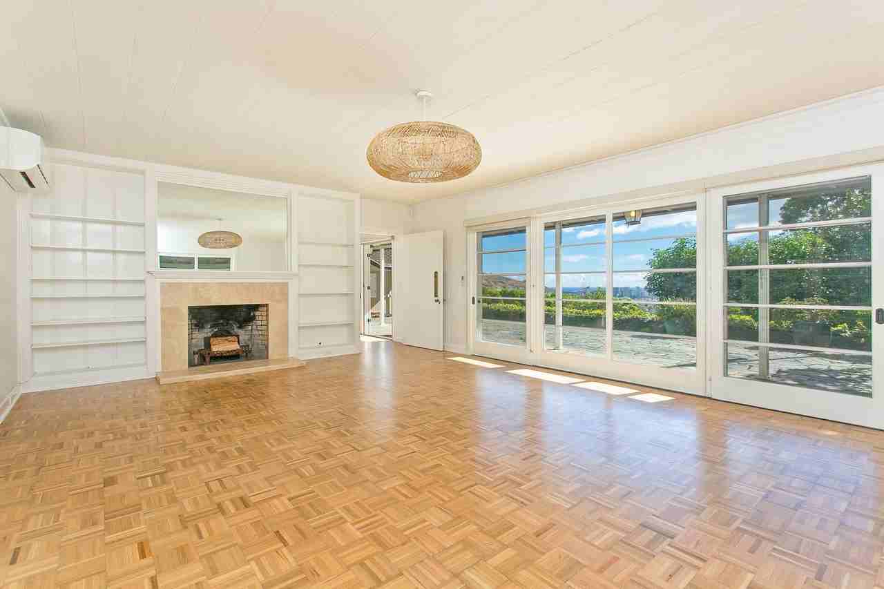 3125 Huelani Pl - Photo 5 of 33