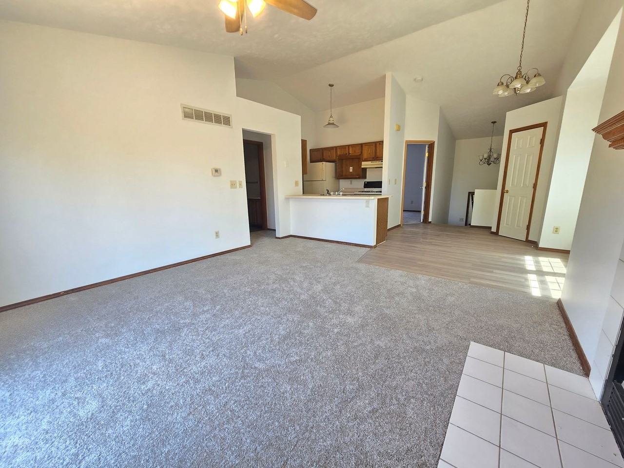 1810 Cottage Ave - Photo 2 of 11