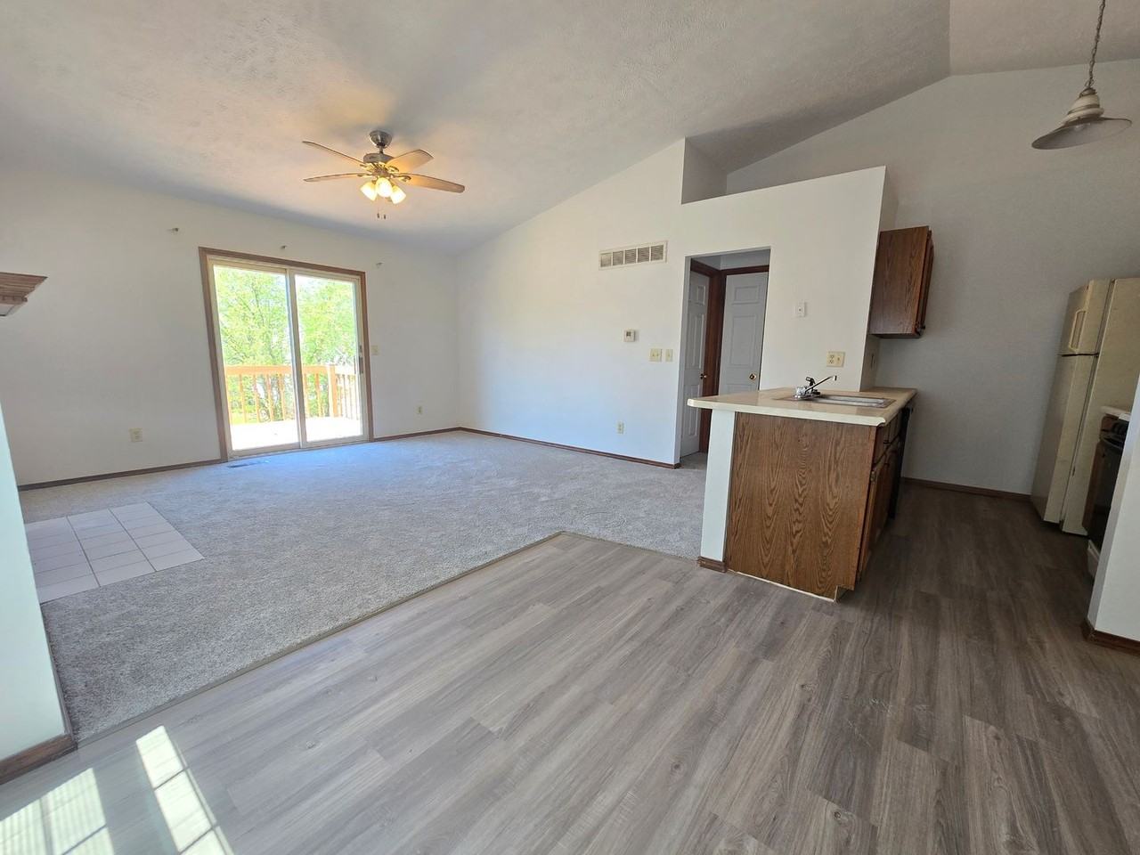 1810 Cottage Ave - Photo 3 of 11
