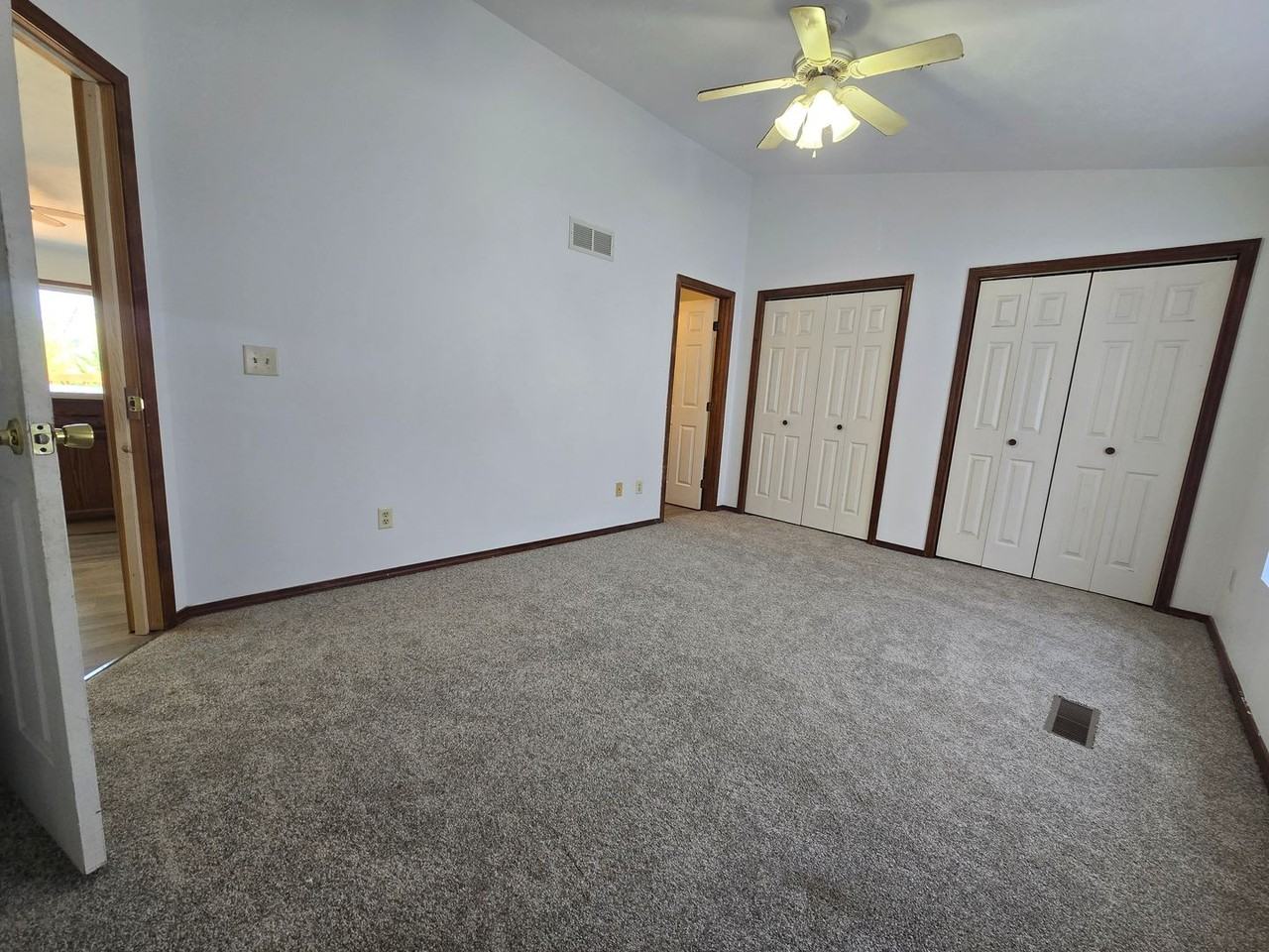 1810 Cottage Ave - Photo 7 of 11