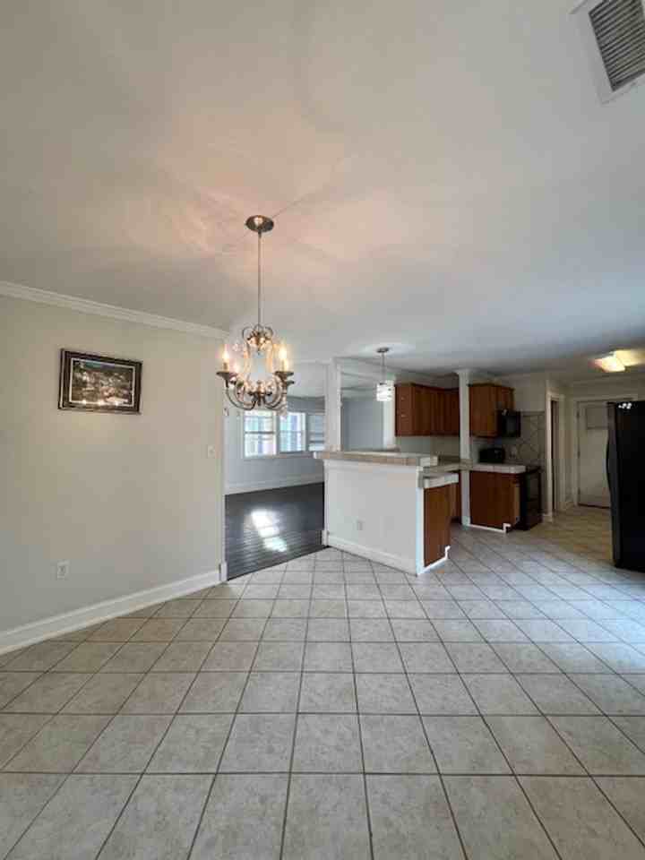 121 Gilbert Curry Dr - Photo 4 of 33
