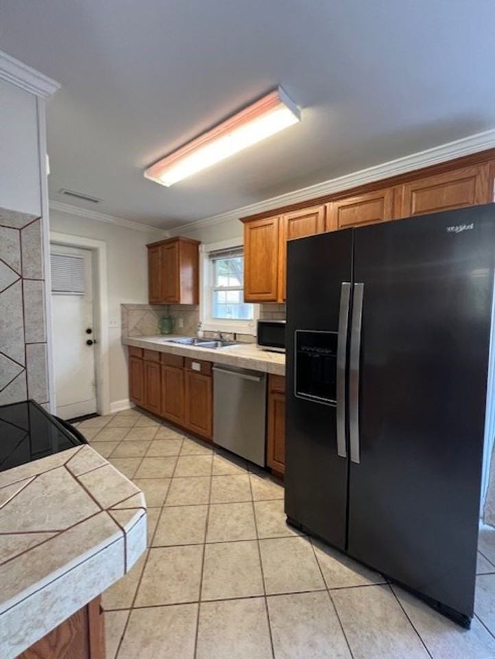 121 Gilbert Curry Dr - Photo 6 of 33