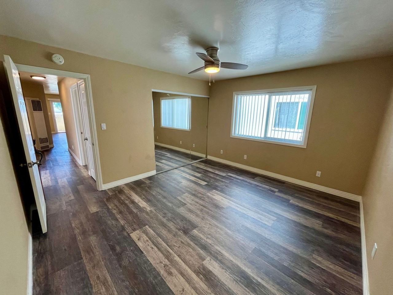 2174 Montgomery Ave #B - Photo 6 of 22