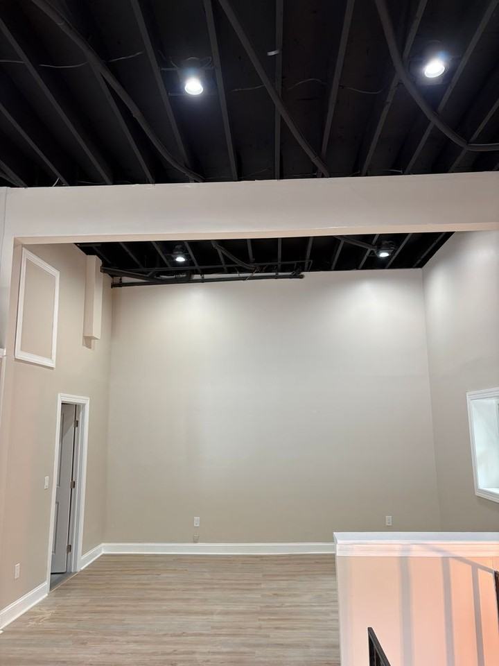 Lofts At Railroad - Photo 6 of 11