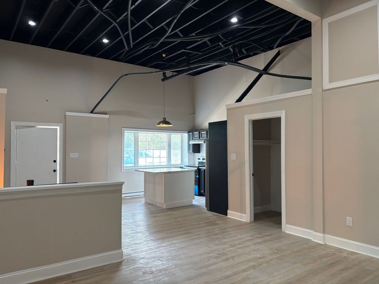 Lofts At Railroad - Photo 7 of 11