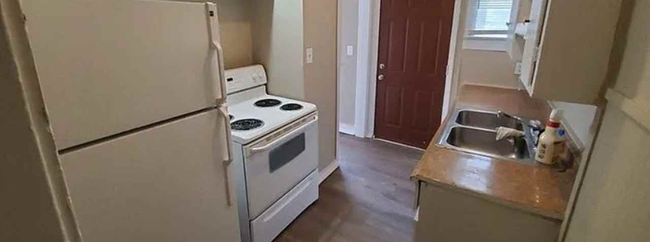 5131 Burgess Ave - Photo 7 of 12