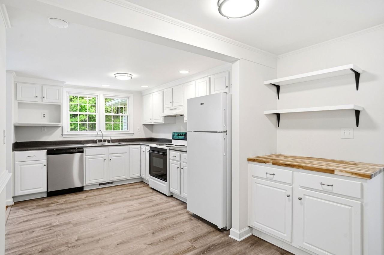 40 Knox St - Photo 6 of 40