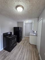 918 S Hiram - Photo 1 of 1