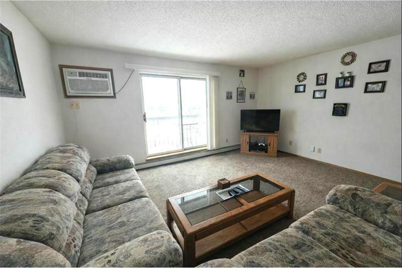 1423 6th St N - Photo 6 of 15