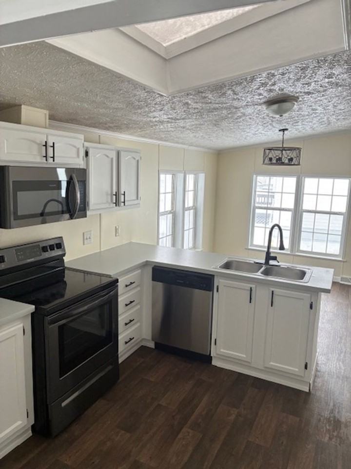 1119 University Dr #2001 - Photo 3 of 13