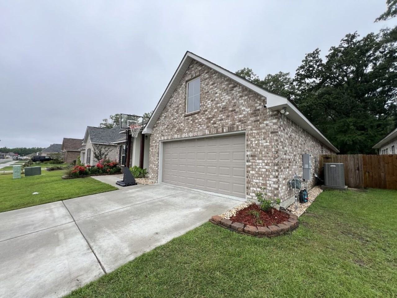 18945 Corlis Green Dr - Photo 4 of 50