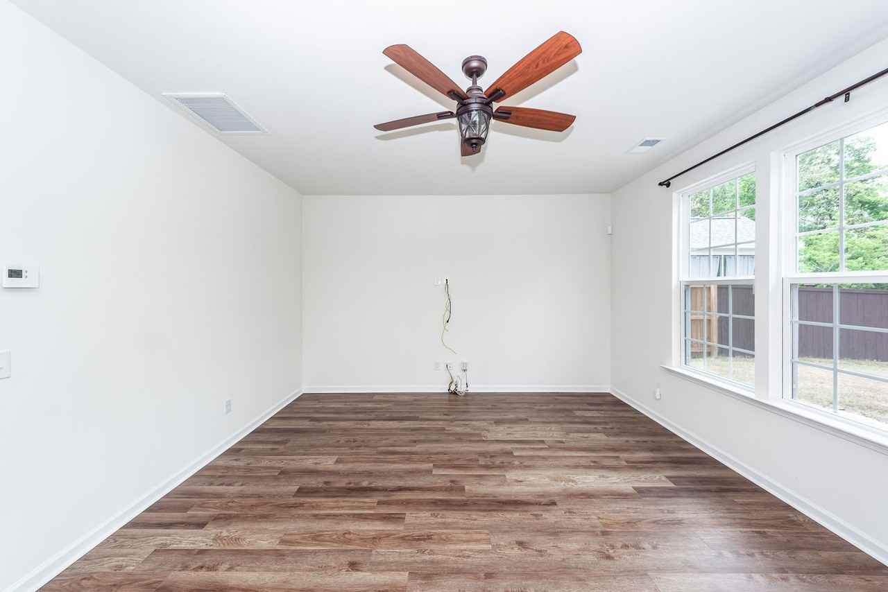 1728 Refuge Dr - Photo 7 of 49