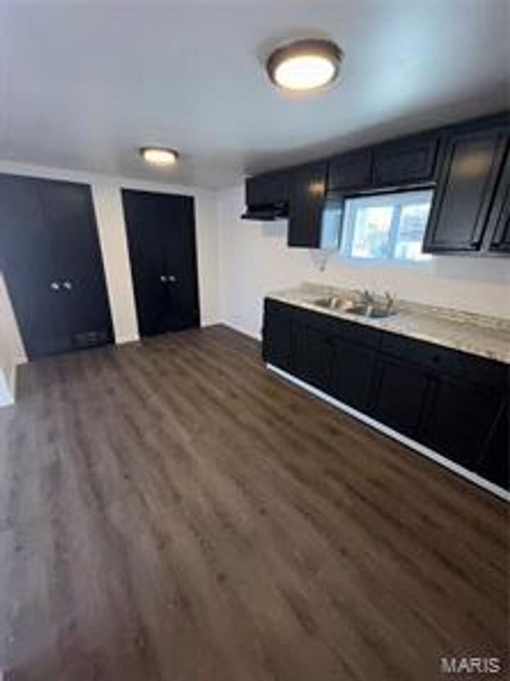 2116 Doris Ave - Photo 3 of 7