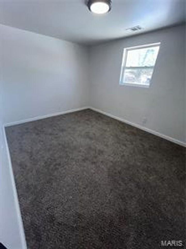 2116 Doris Ave - Photo 6 of 7
