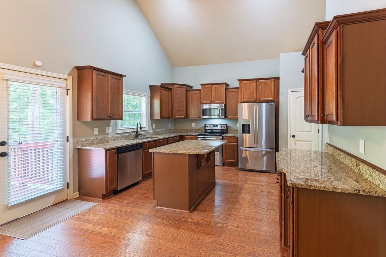 173 Rock House Estates Dr - Photo 5 of 22