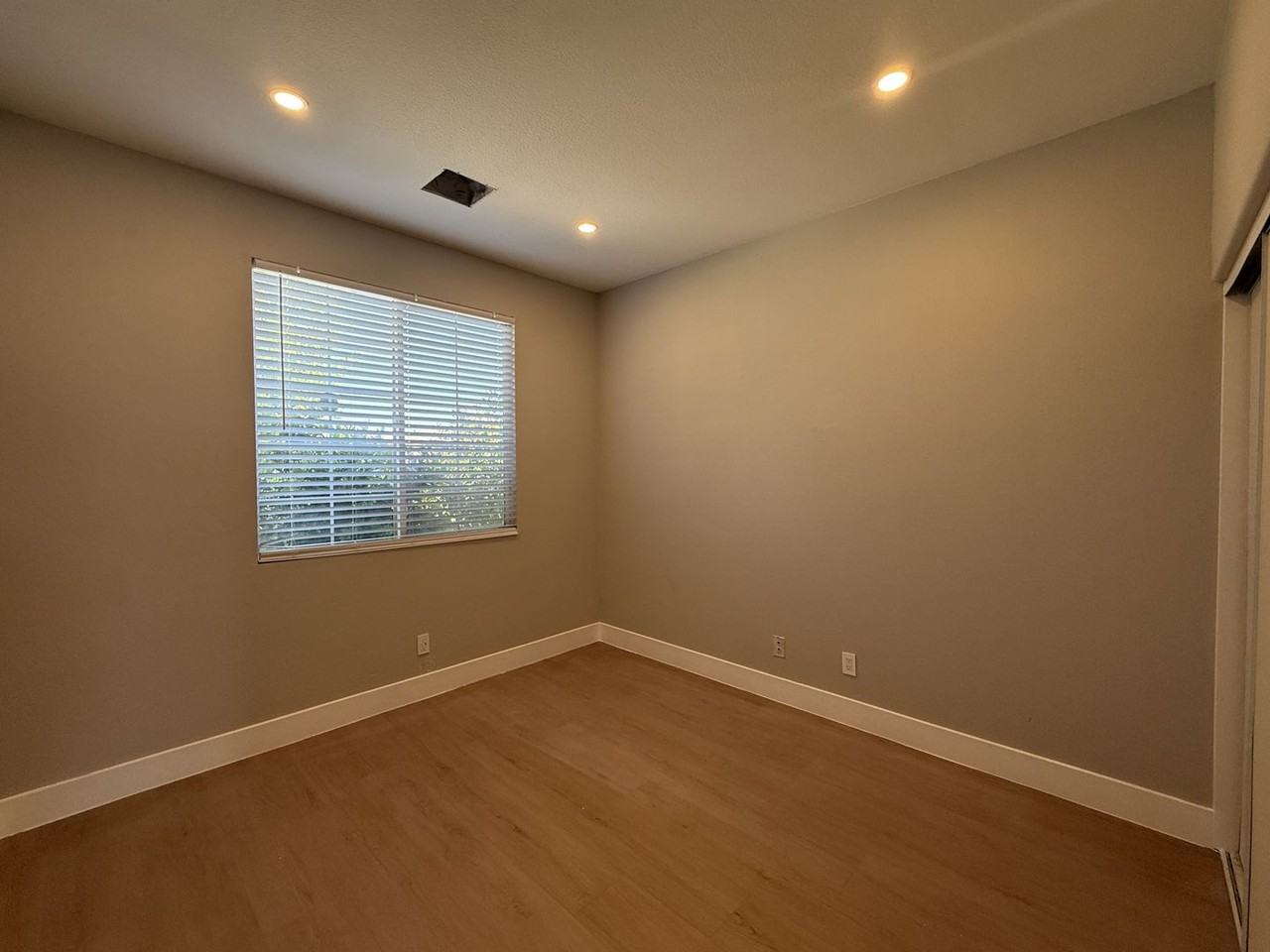 1786 Linn Way #1786 - Photo 7 of 12