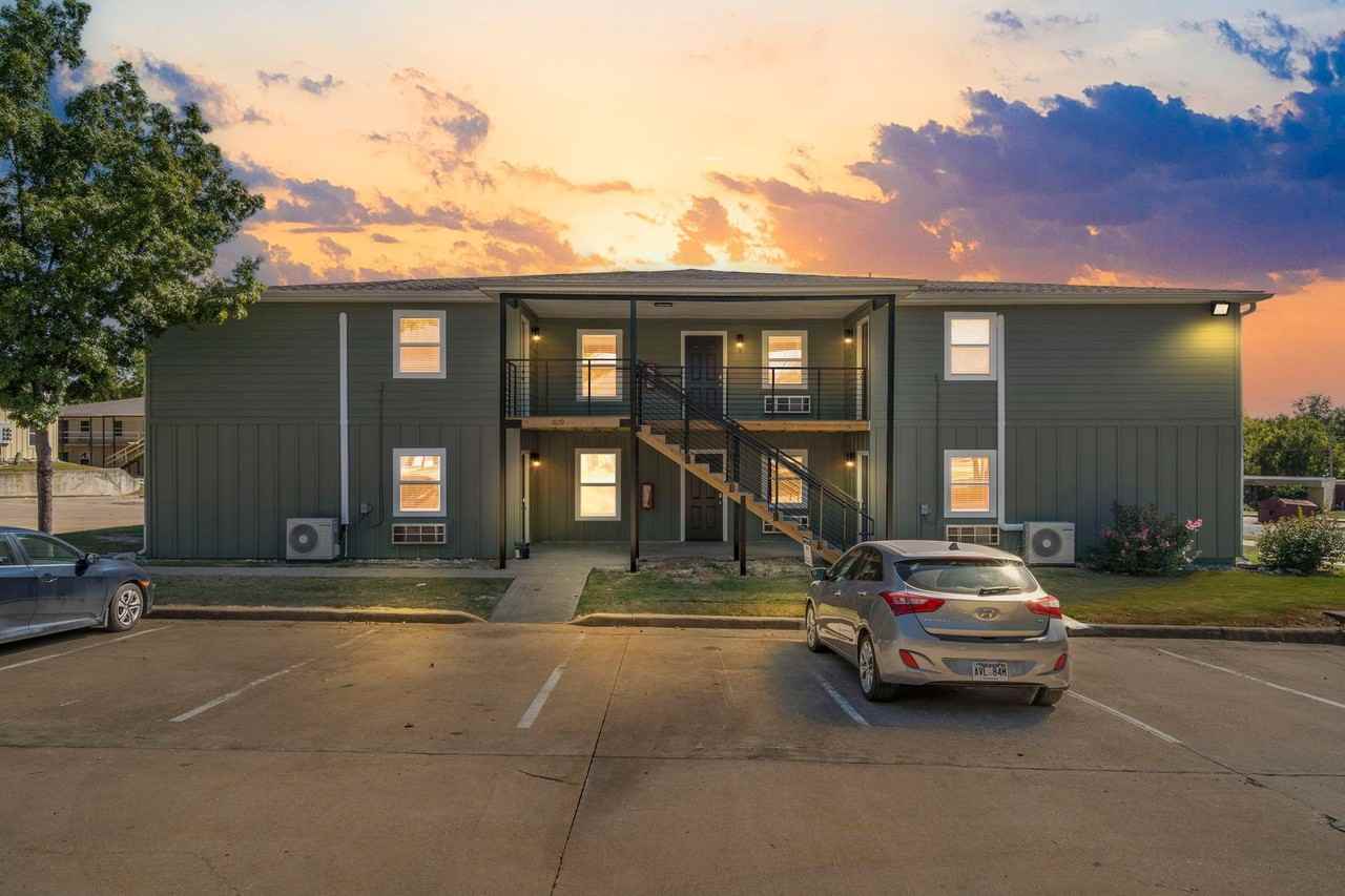 ARSFL Sofay Lofts - Photo 2 of 16