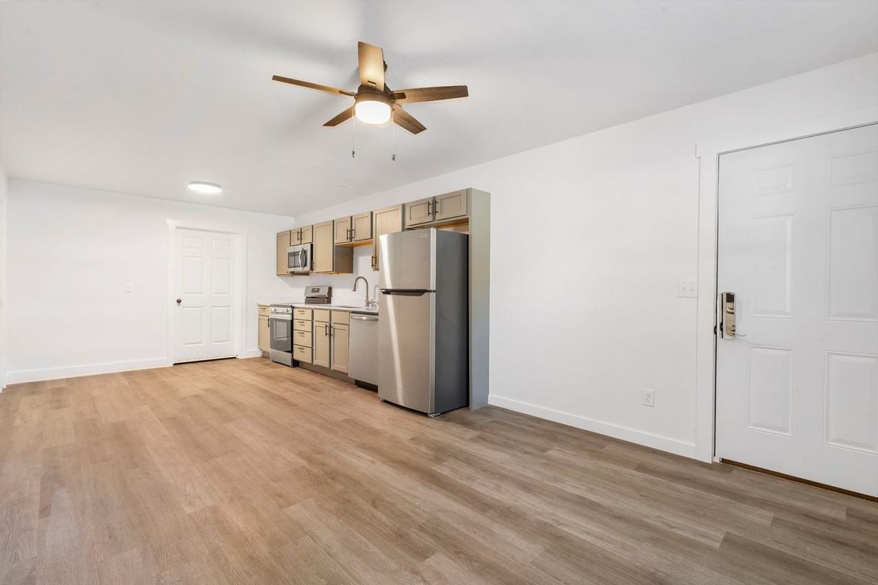 ARSFL Sofay Lofts - Photo 6 of 16