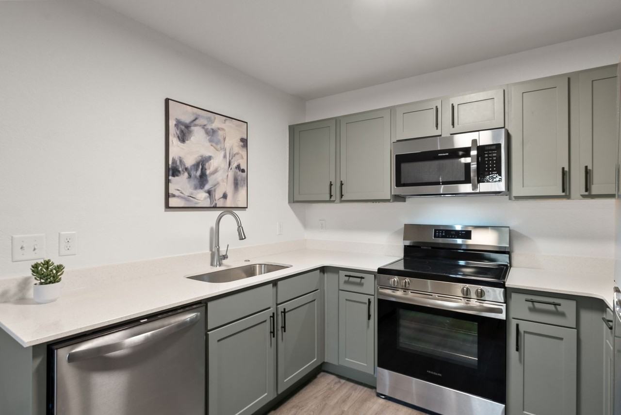 ARSFL Sofay Lofts - Photo 6 of 25