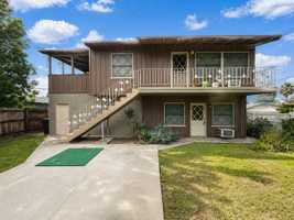 featured image of 118 W 3rd St