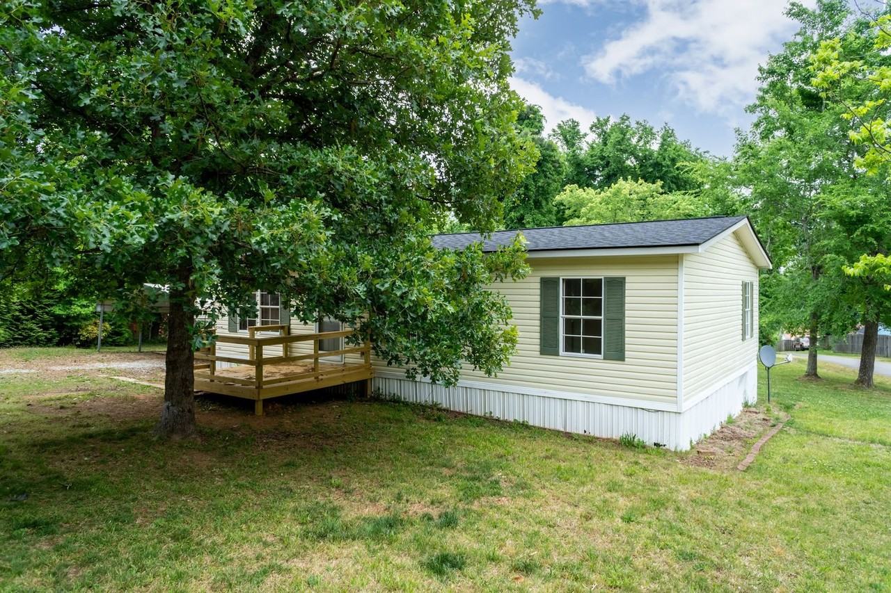 125 Barracks Rd - Photo 3 of 24