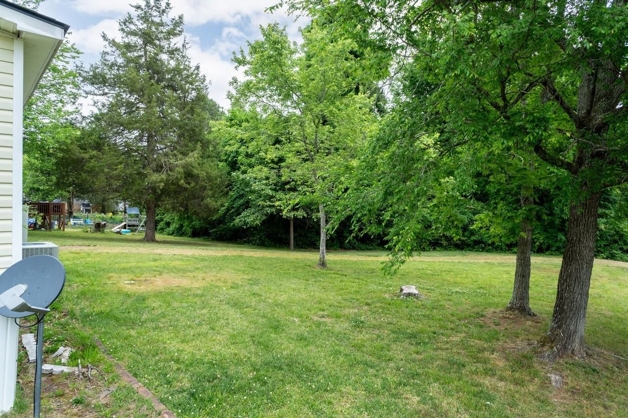 125 Barracks Rd - Photo 7 of 24