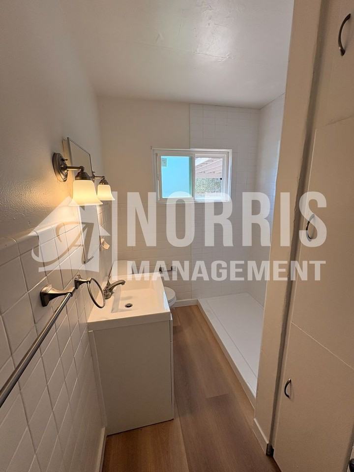 748 W Pima Ave - Photo 5 of 5