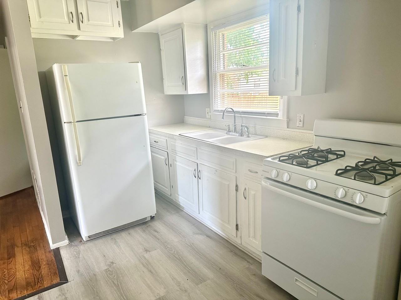 5407 Stokes Ln - Photo 6 of 12