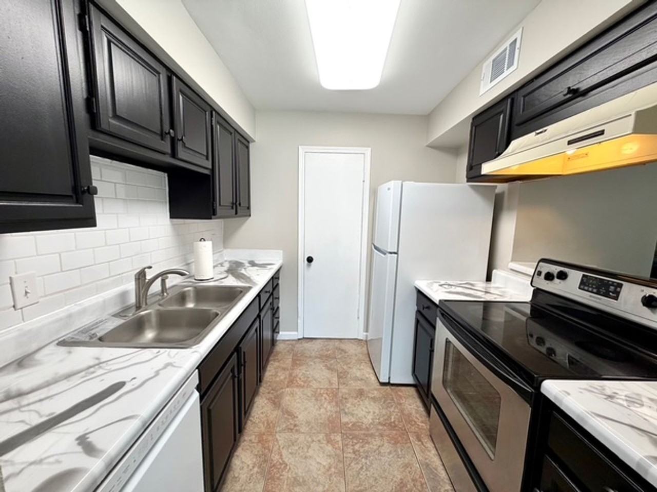 2021 S Brightside View Dr #C - Photo 4 of 19
