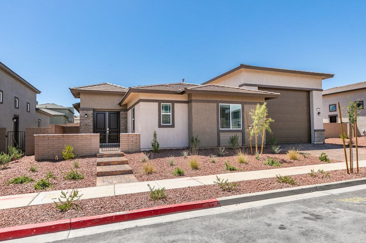 105 Camila Village Ave - Photo 3 of 47