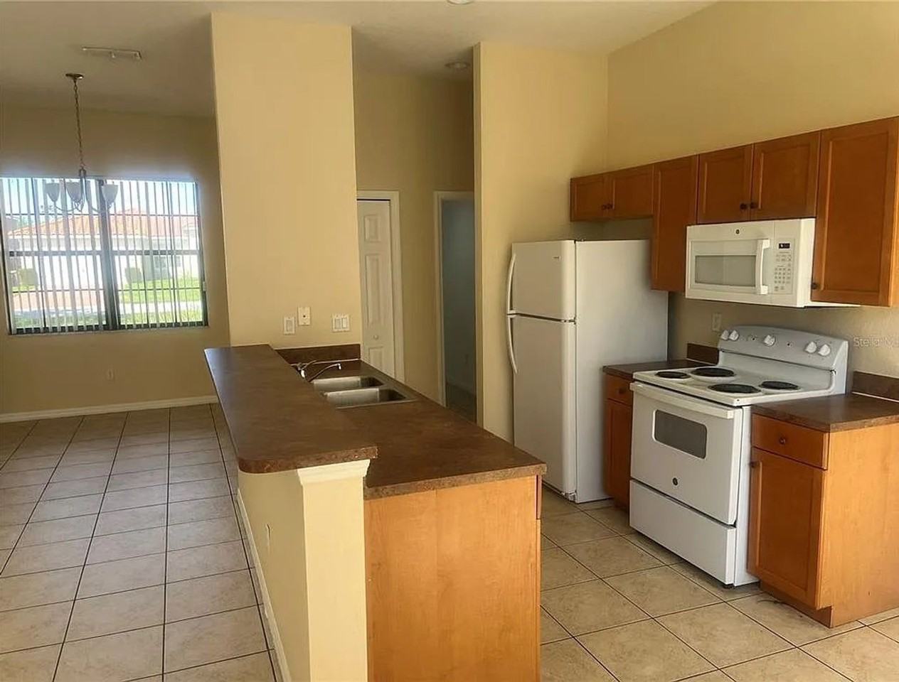 404 Cinnamon Dr - Photo 4 of 10