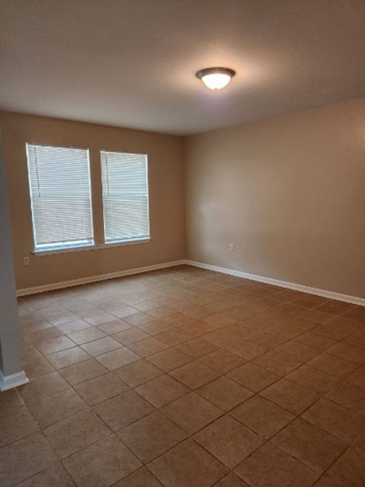 5315 Mcclelland Dr - Photo 2 of 8