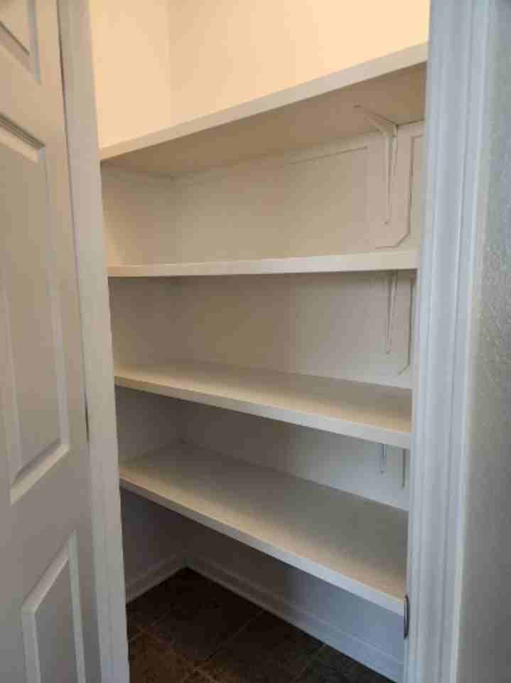 9173 Cedar Ct - Photo 4 of 10