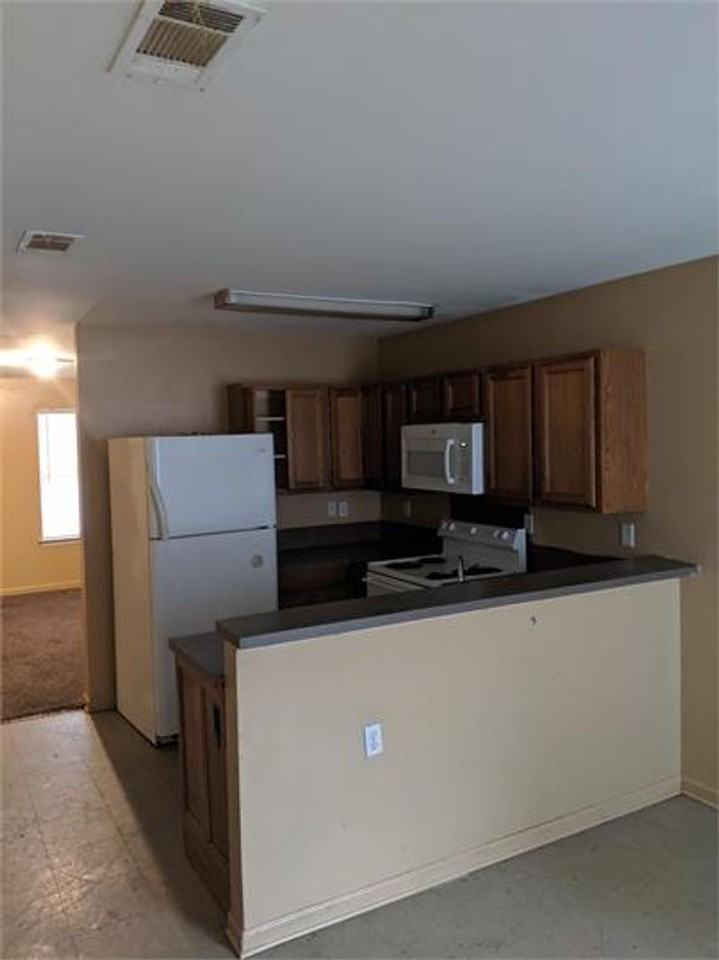3566 North St - Photo 2 of 7