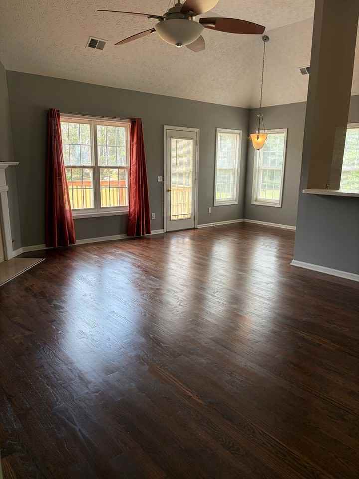 132 Katrina Dr - Photo 4 of 39