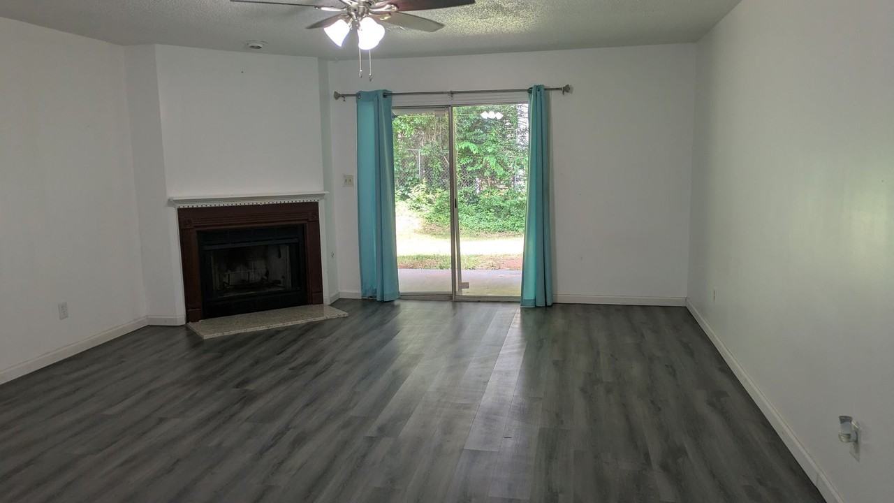417 Ridge Creek Dr - Photo 4 of 9